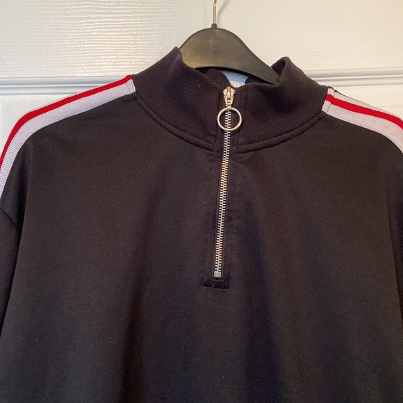 Kendall & Kylie cropped sweat - Picture 3 of 7